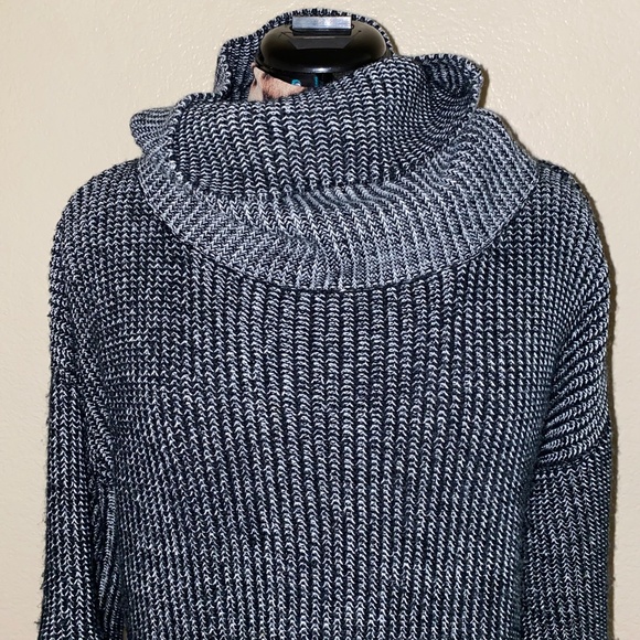 Rumor Oversized Gray Cowl Neck Sweater Zip Elbow Tunic Top Long Sleeve M - Picture 2 of 16